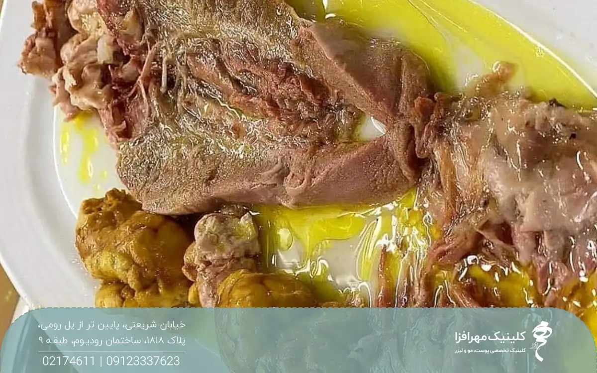 یک بشقاب حاوی کله پاچه